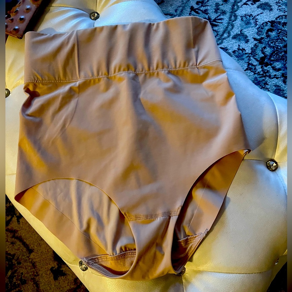 Bali Tummy Control